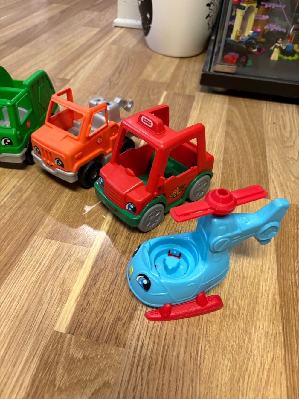 Fisher-price Little people cars and vehicles bundle - Picture 4 of 4